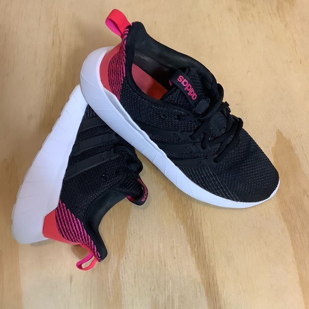 Adidas Womens Questar Flow F36257 Black Running Shoes Sneakers Size 8 - Picture 1 of 7